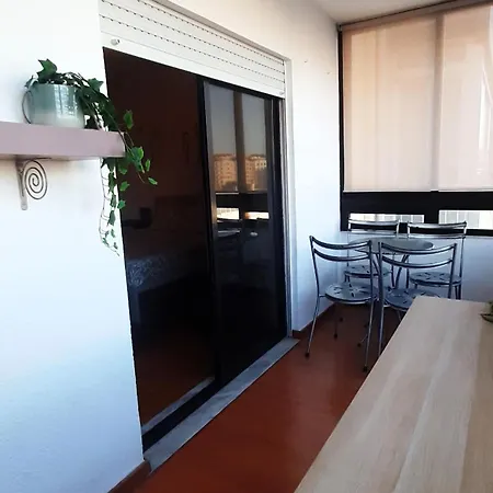 Excellent House Near Lisbon Апартаменты Алмада