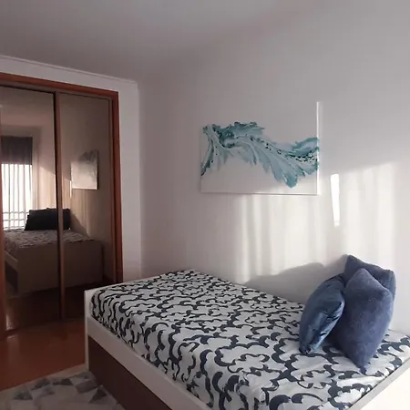 Excellent House Near Lisbon Апартаменты Алмада
