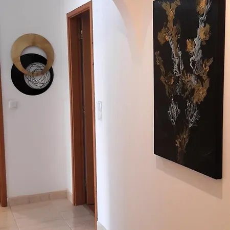 Excellent House Near Lisbon Апартаменты *