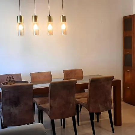 Excellent House Near Lisbon * Алмада